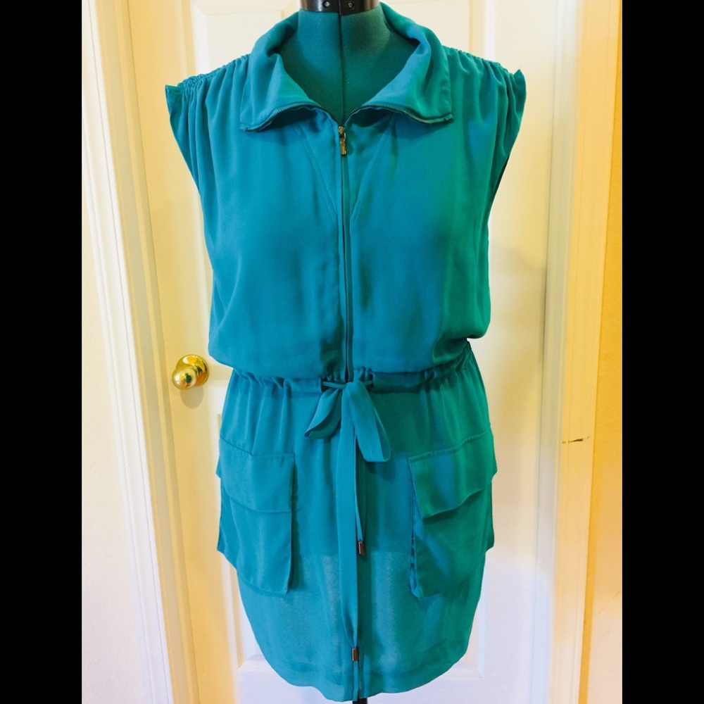 Beautiful Bebe tunic, size M